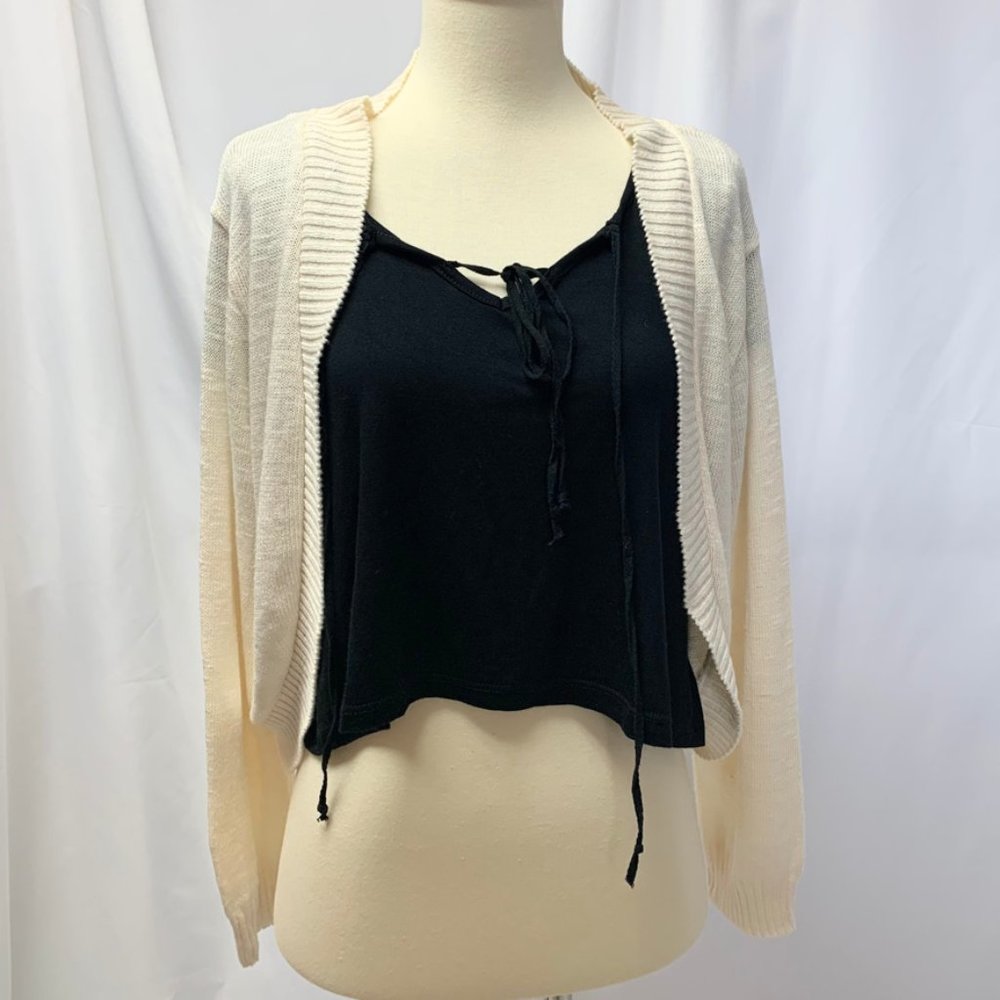 Dressbarn Sweater Women's Size Large Cream Colored Cropped Cardigan 70% Cotton